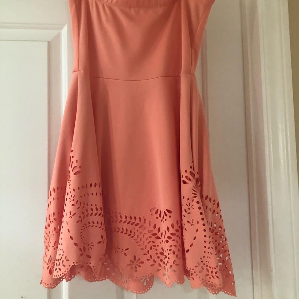 SUMMER/SPRING Peach Strapless Dress 🍑 - Picture 2 of 6